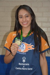 Laura jogou pela Seleção Gaúcha de Voleibol 