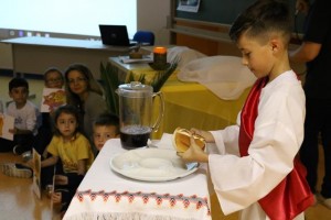 Celebraçãos de Páscoa - Colégio Notre Dame (138)